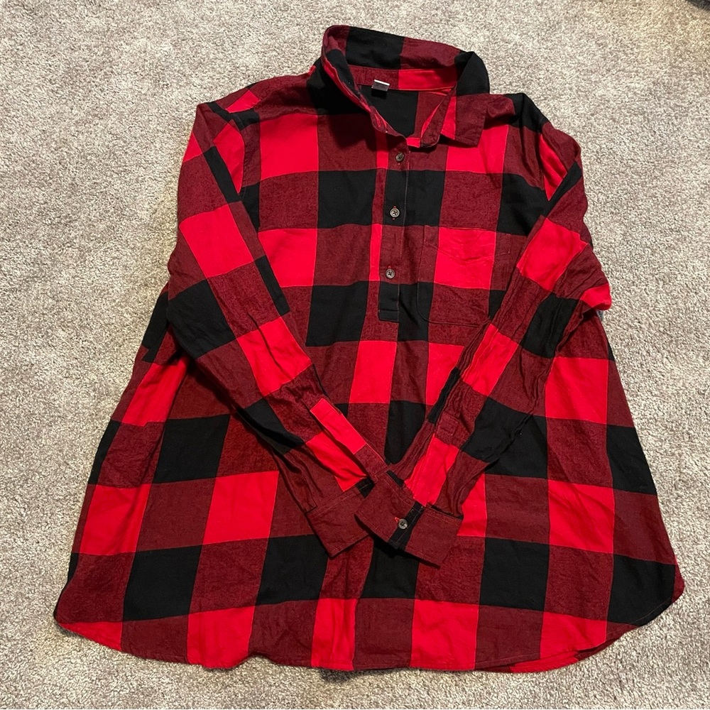 Old Navy Buffalo Plaid Flannel Maternity Shirt